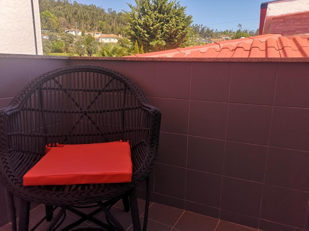 Leonchic - Guest House Com Piscina De Agua Salgada Barcelos Exteriör bild
